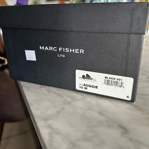 MARC FISHER AUGGIE WOVEN FOOTBED SANDAL BLACK LEATHER - Picture 6 of 6